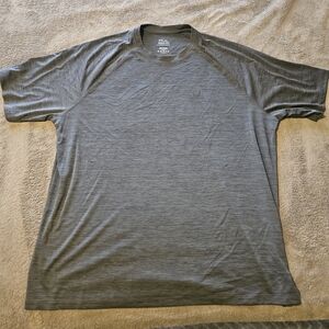 Huk Men's Performance Short Sleeve Tee - Dark Heather Gray